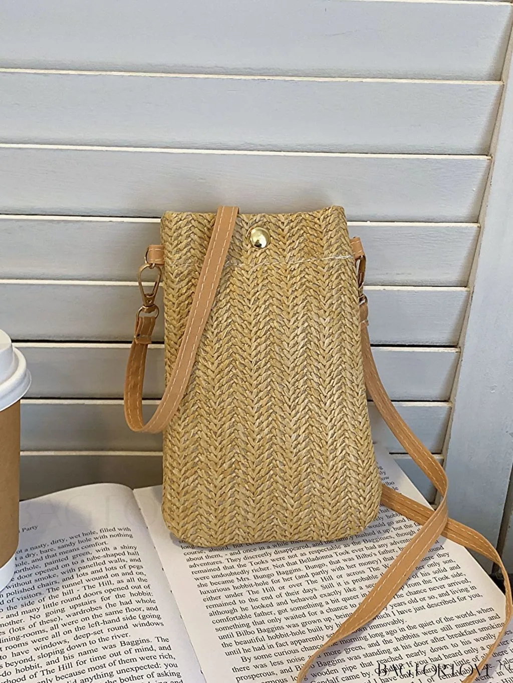 BagForLove - Floral-Decorated Mini Vacation Woven Crossbody Bag for Effortless Style