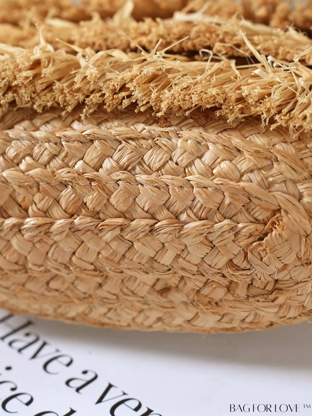 BagForLove - Stylish Woven Beach Bag with Tassel Decoration - Perfect for Beach Getaways