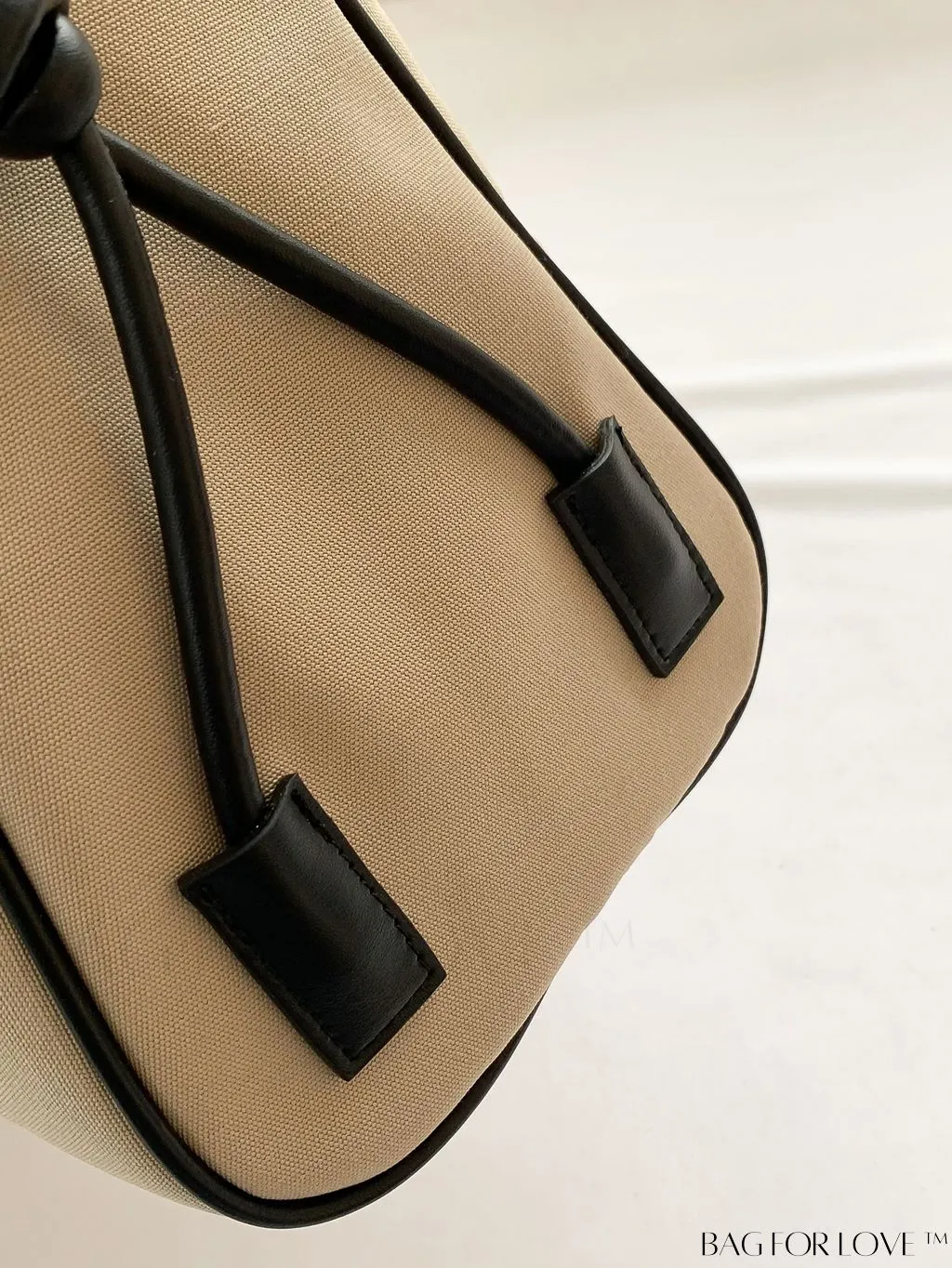 BagForLove - Versatile Travel Tote for Women: Roomy, Crossbody, Ideal for Commuting & Travel