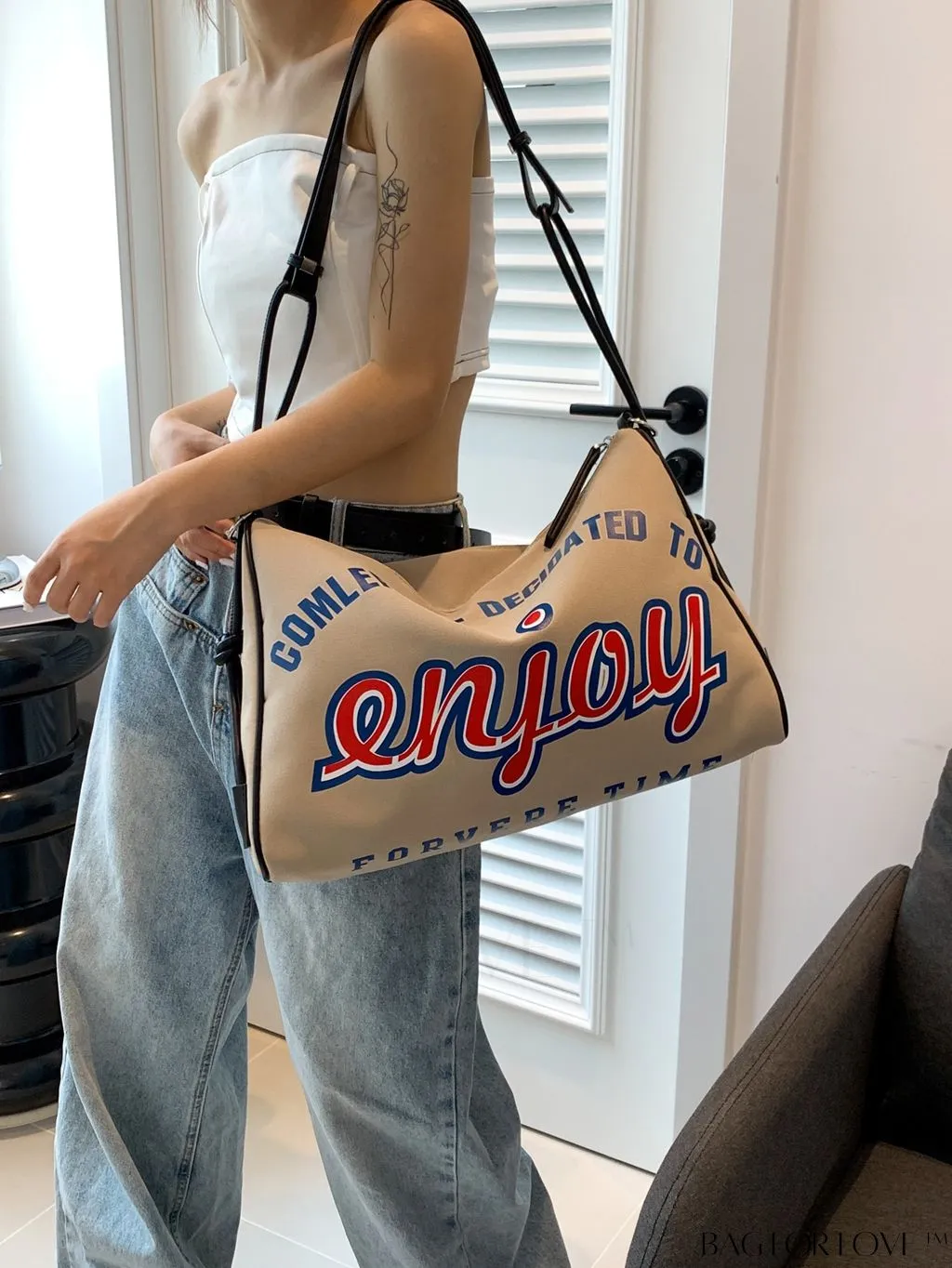 BagForLove - Versatile Travel Tote for Women: Roomy, Crossbody, Ideal for Commuting & Travel