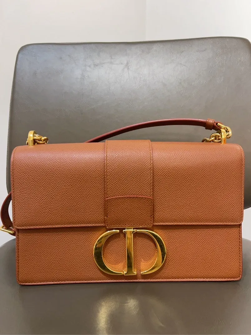 Caramel Shockproof Dior Premium finish Bag Montaigne Shoulder MM