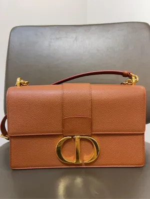 Caramel Shockproof Dior Premium finish Bag Montaigne Shoulder MM