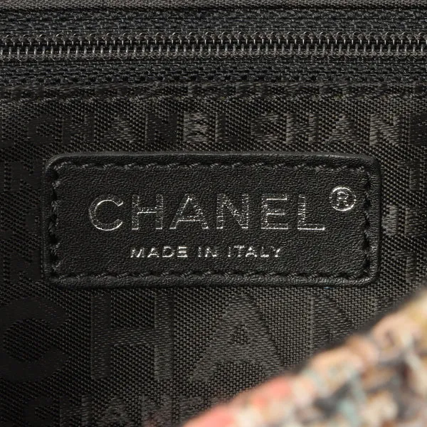 Chanel Around 2005 Made Tweed Camellia Design Chain Shoulder Bag Pink/Multi