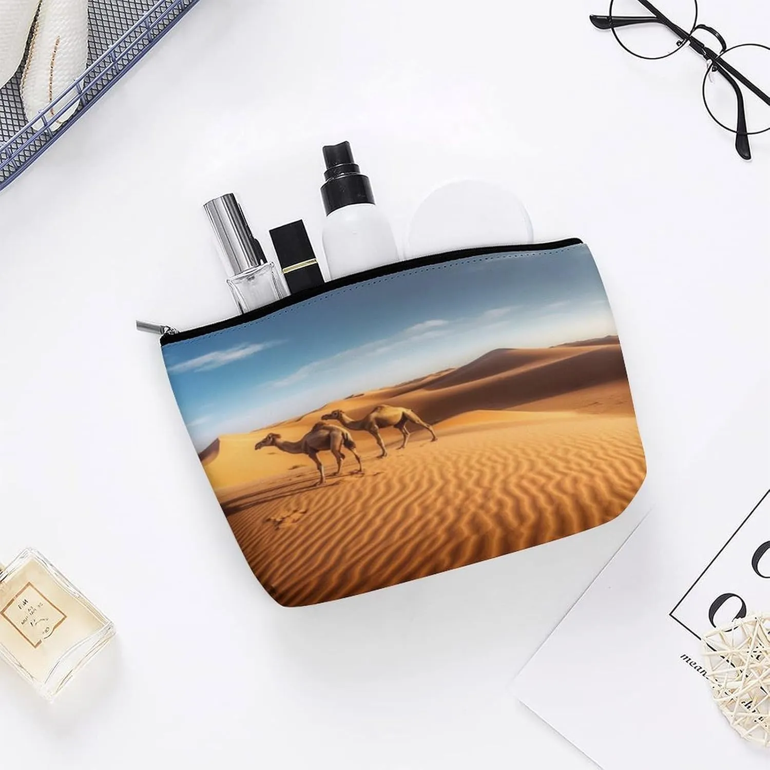 Large Capacity Makeup Bags for Women Portable Leather with Zipper Travelling Makeup Bag Sand Dunes In The Sahara Desert Printed