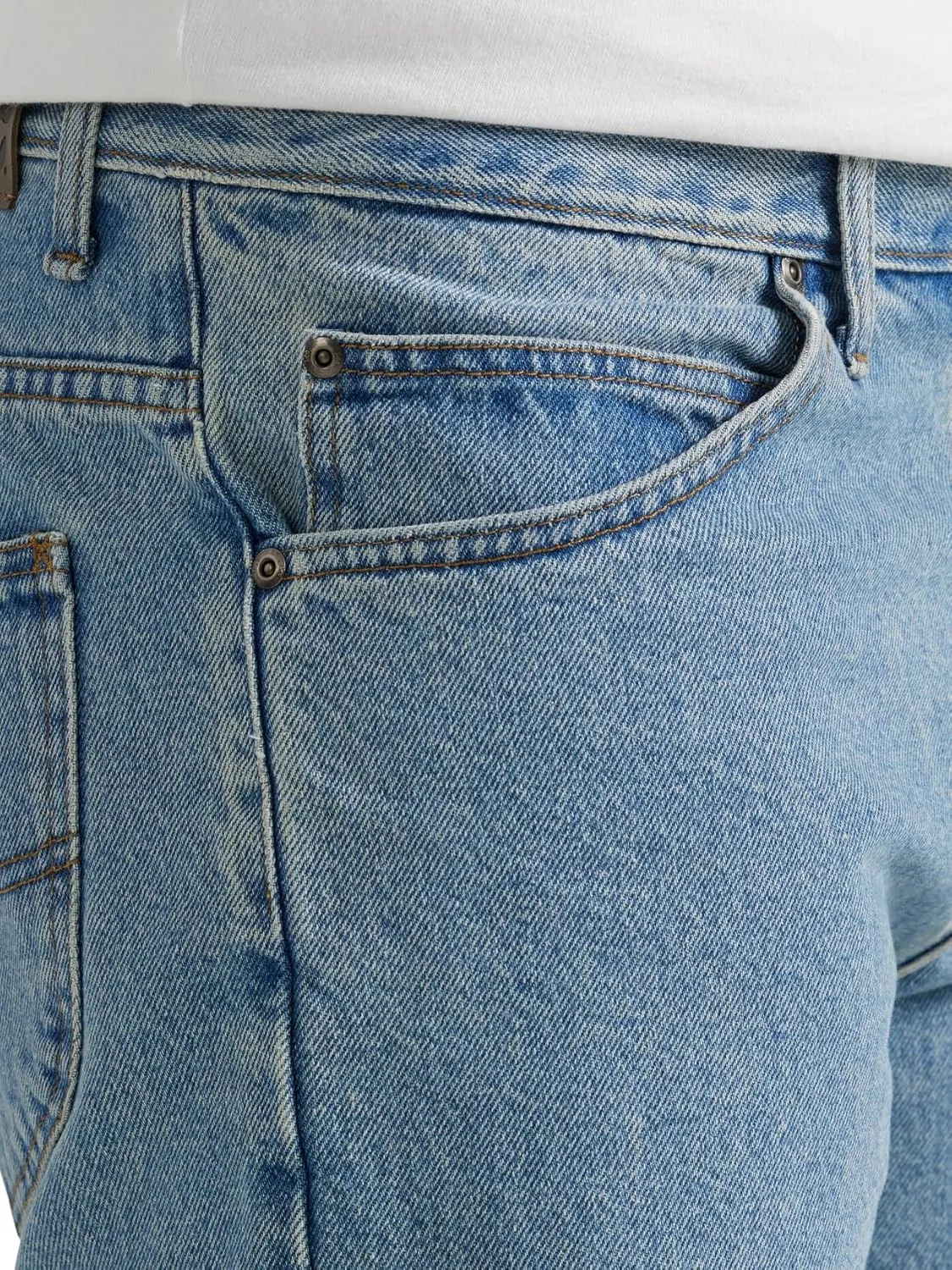 Lee Men's Legendary Relaxed Fit 5-Pocket Denim Short