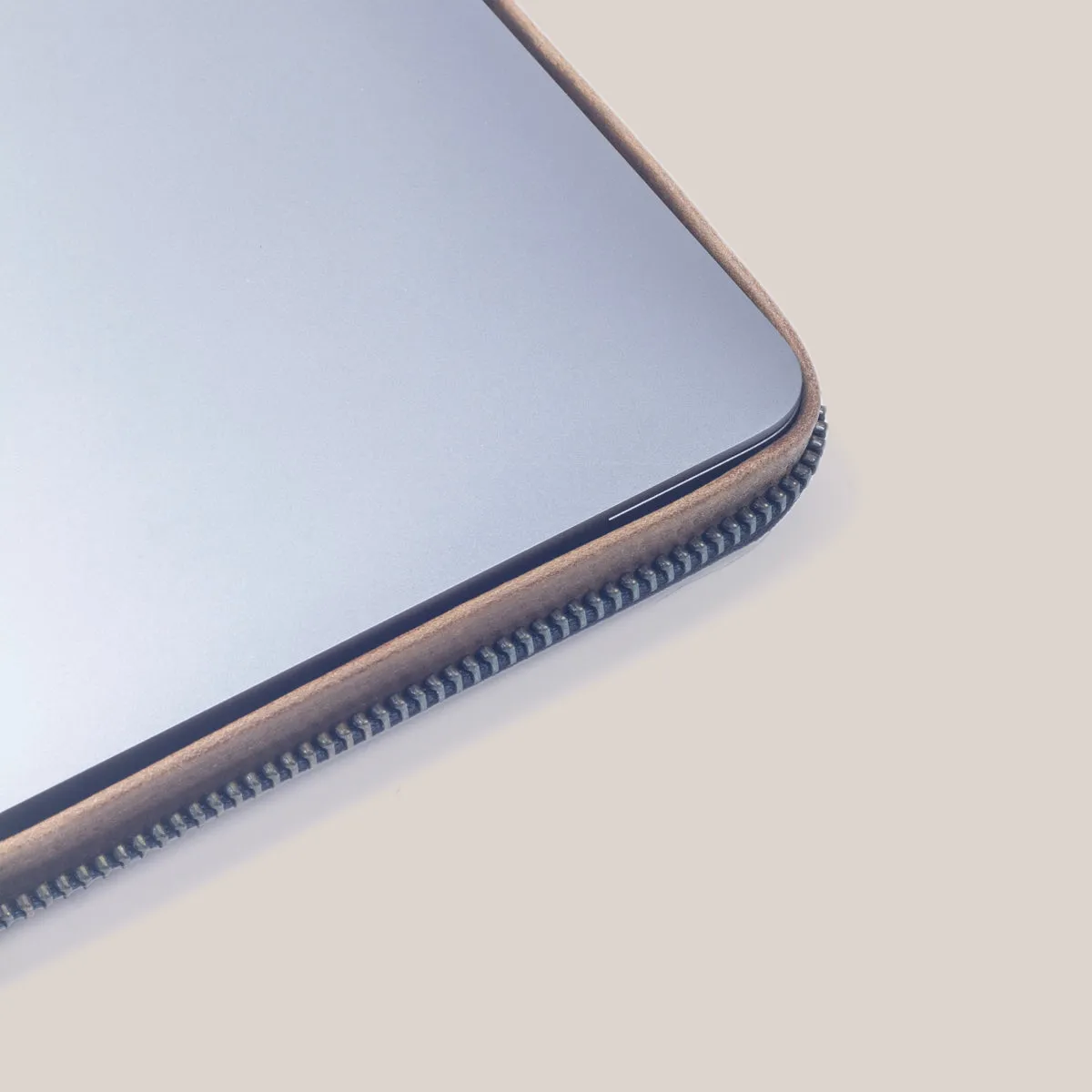 MacBook Zippered Laptop Case - Burnt Tobacco