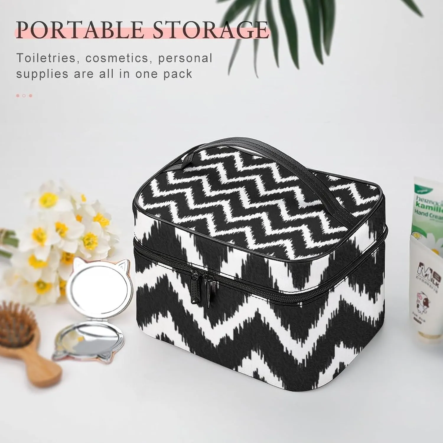 Makeup Bag, Modern Chevrons Black and White Travel Cosmetic Bag Makeup Organizer Case Large Capacity Portable Zipper Toiletry Bag for Women