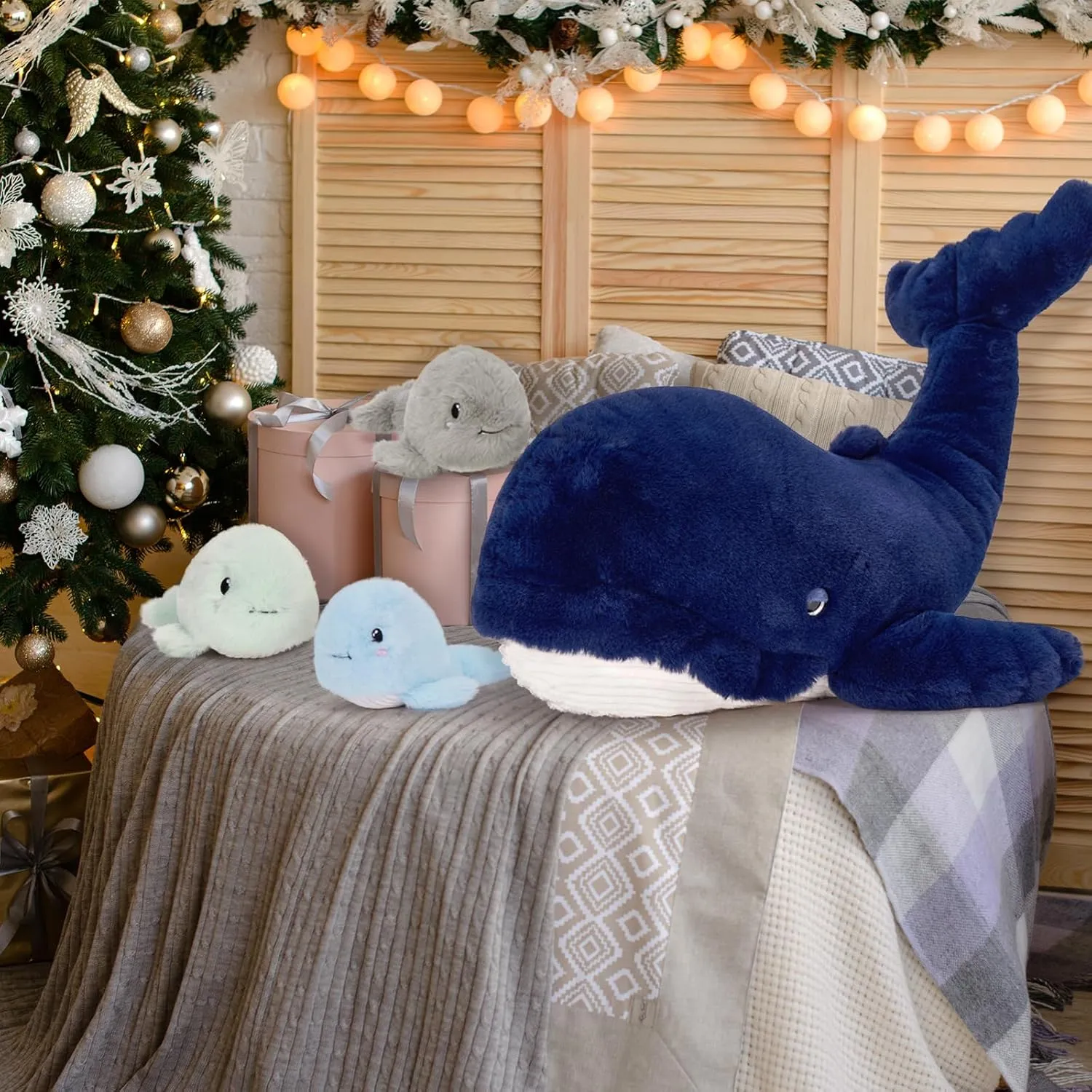 MaoGoLan 20'' Blue Whale Plush Toy Stuffed Animals Set for Kids 5-7, Giant Stuffed Whale Mommy with 3 Babies Inside - Party Favors Bulk Boys Girls Christmas Easter Valentine's Day Birthday Gift
