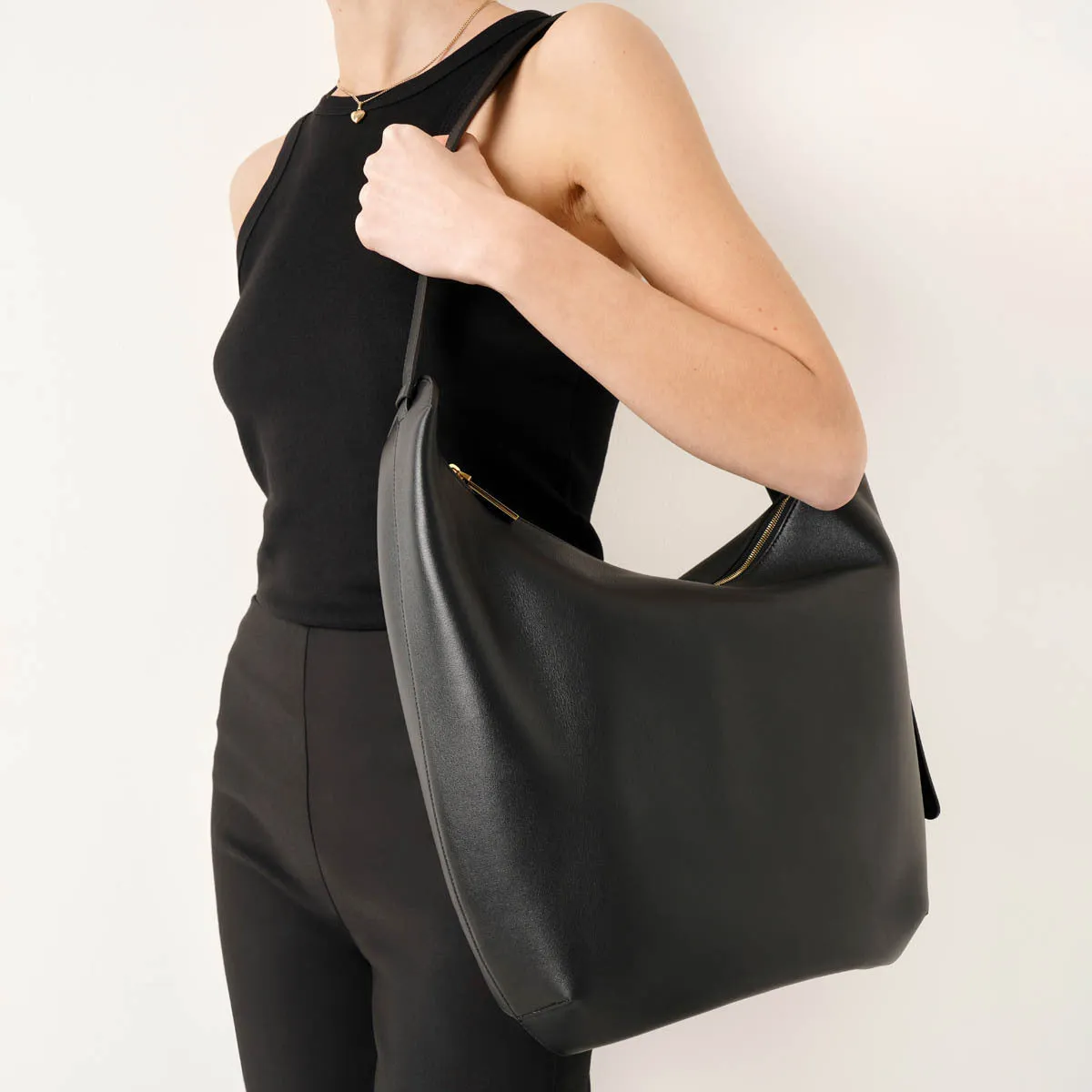 N/S Allie black leather bag