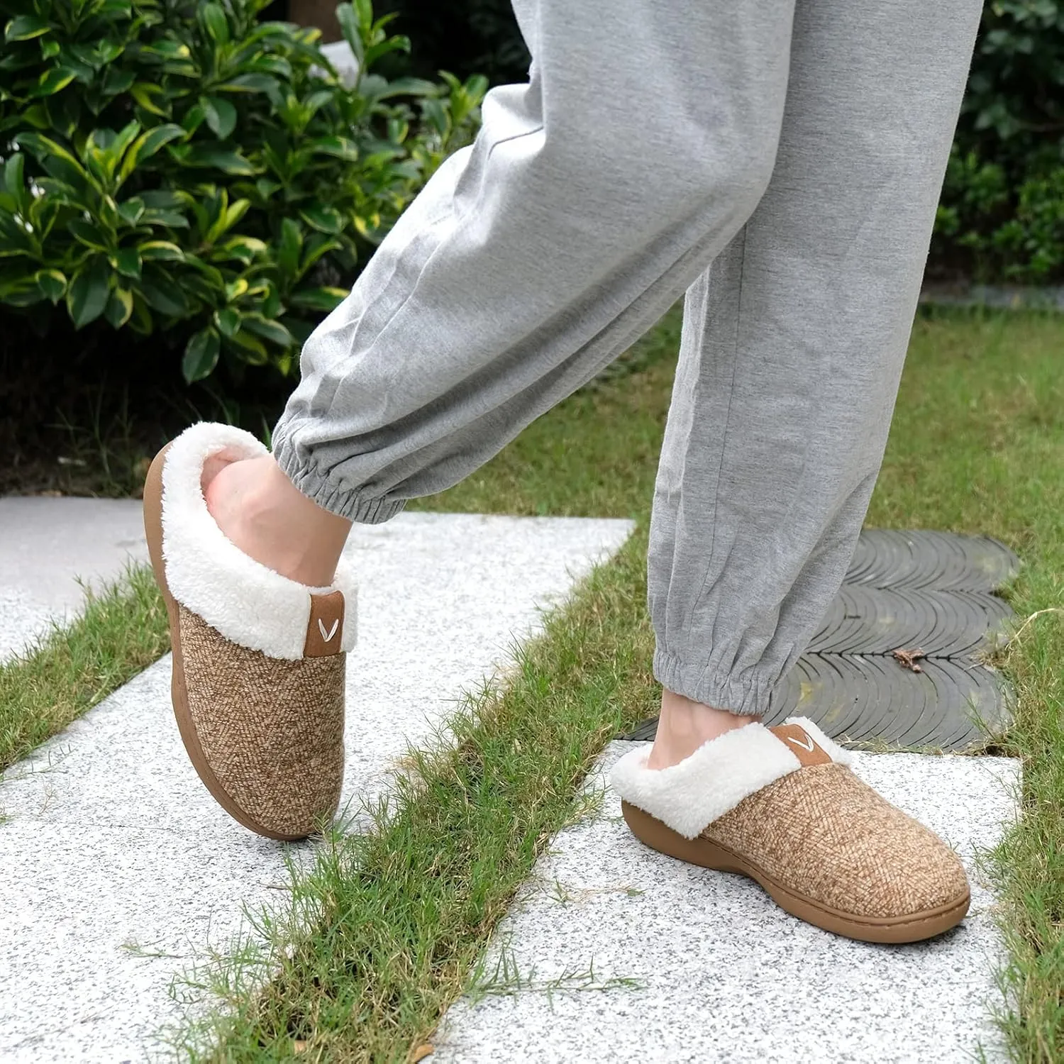 Parlovable Women Indoor Bedroom Slippers, Memory Foam House Shoe, Gifts for Ladies Cozy Wool-like Anti-Skid Rubber Sole