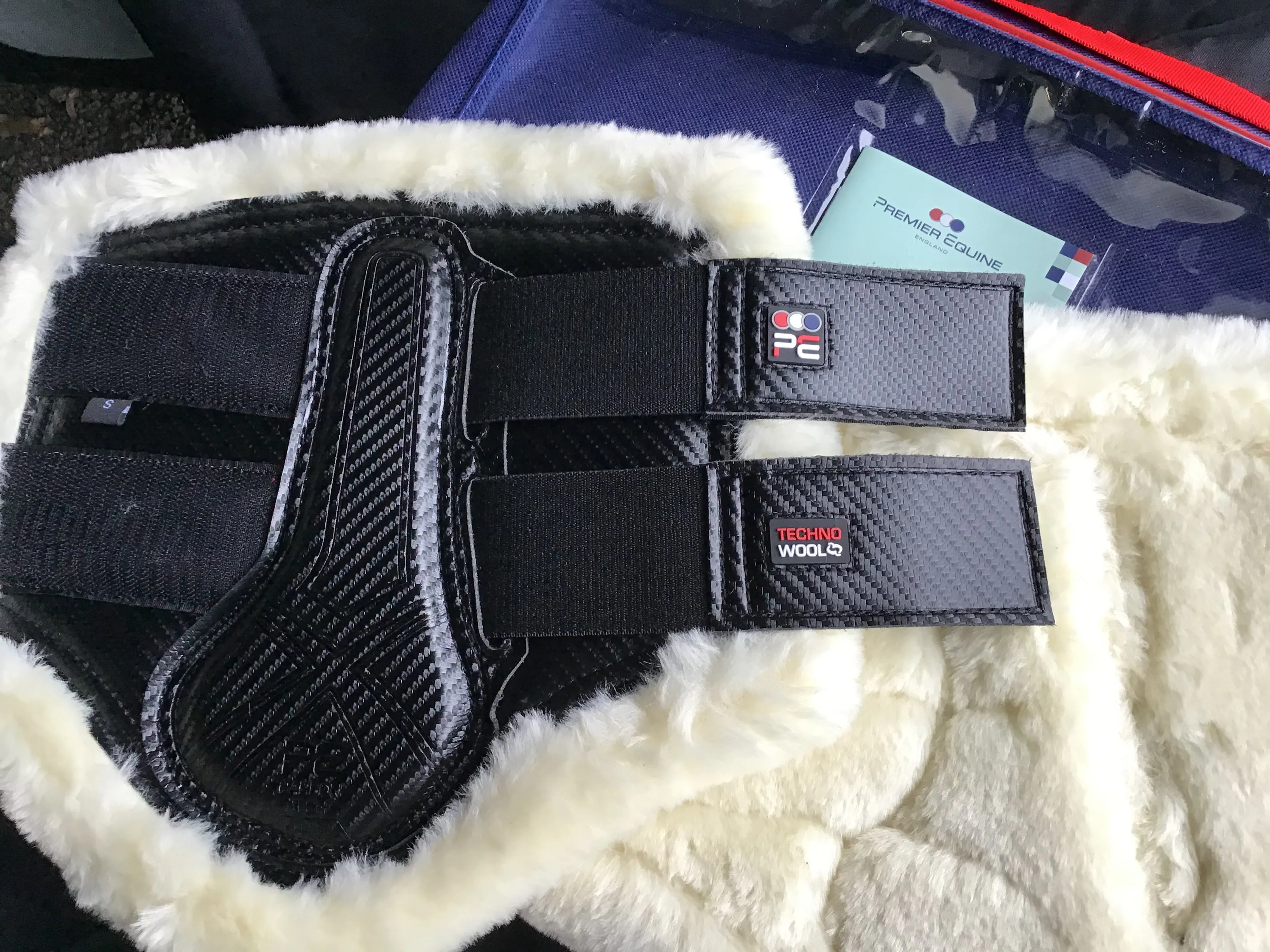 PEI Fleece Brushing Boots