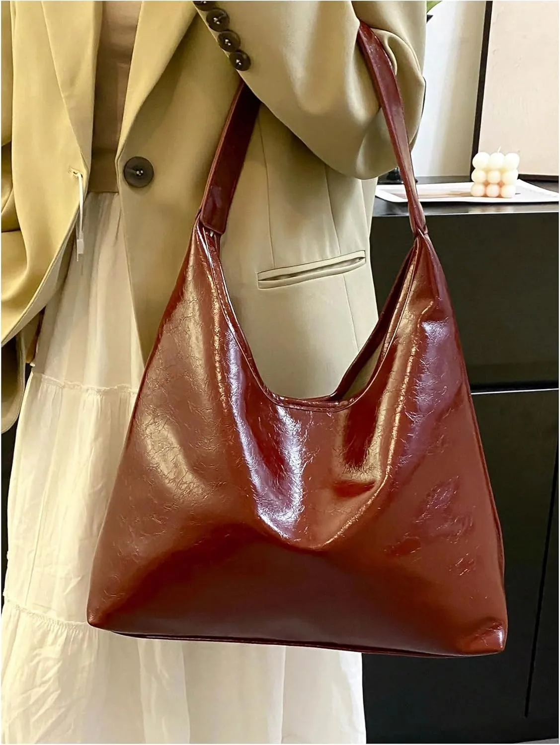 QWINEE Women's Large Capacity Open Top Shoulder Bag Faux Leather Retro Vintage Hobo Handbag