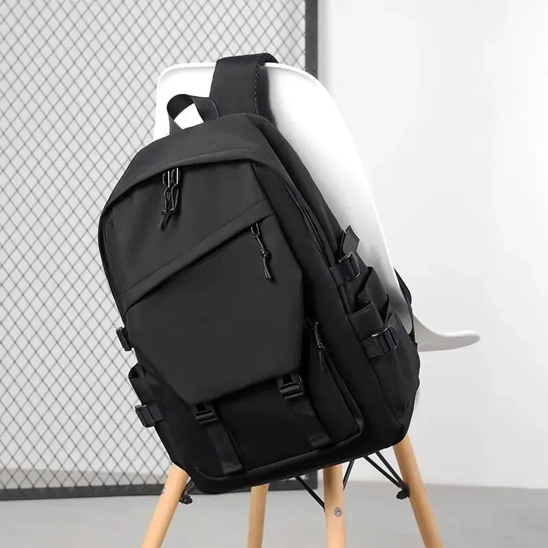 School large capacity black backpack