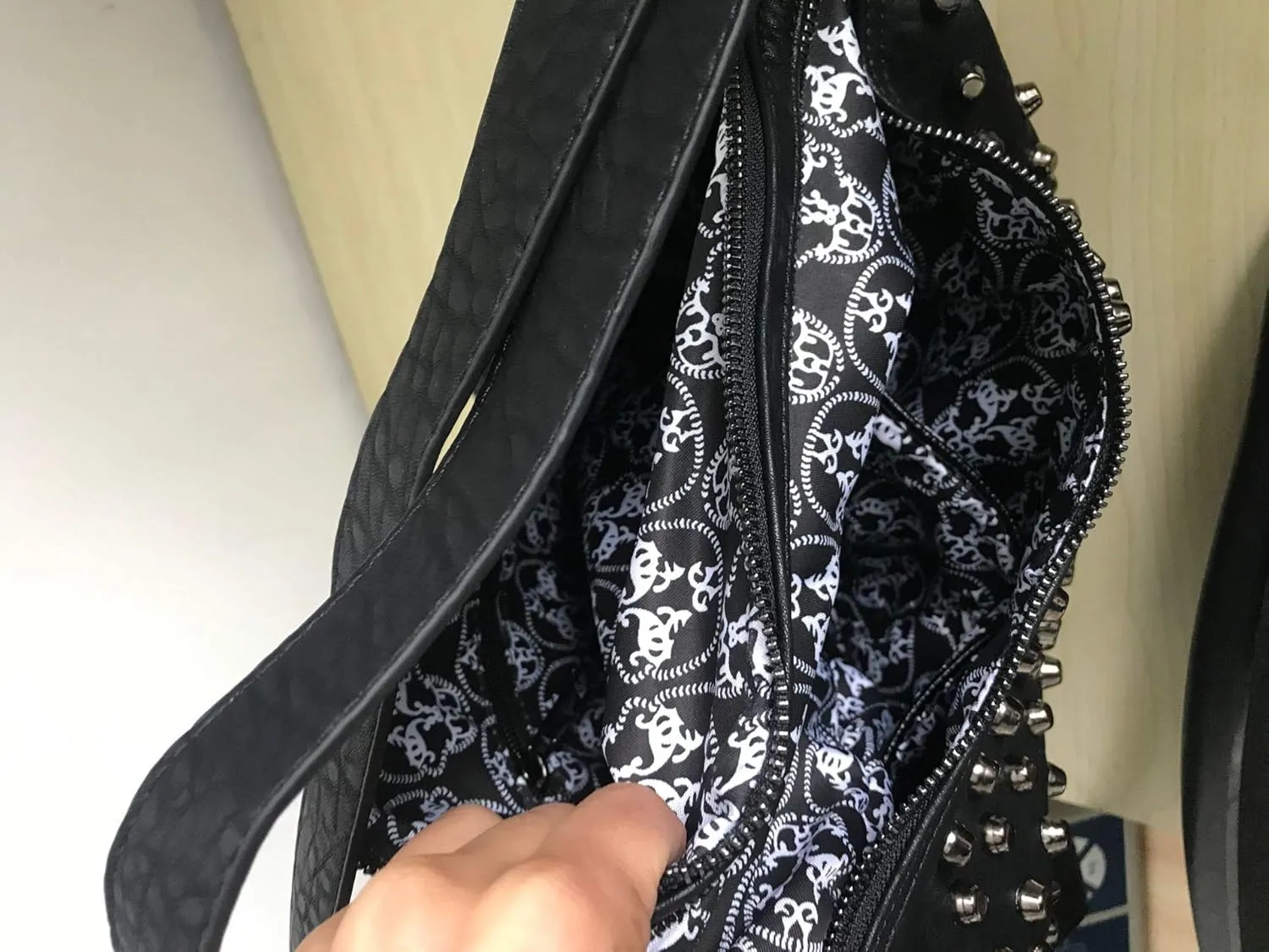 Skull Tote Bags Women Handbags Rivet Purse Shoulder Bag Faux Leather Totes Punk Hip Hop Satchel Style Handbags