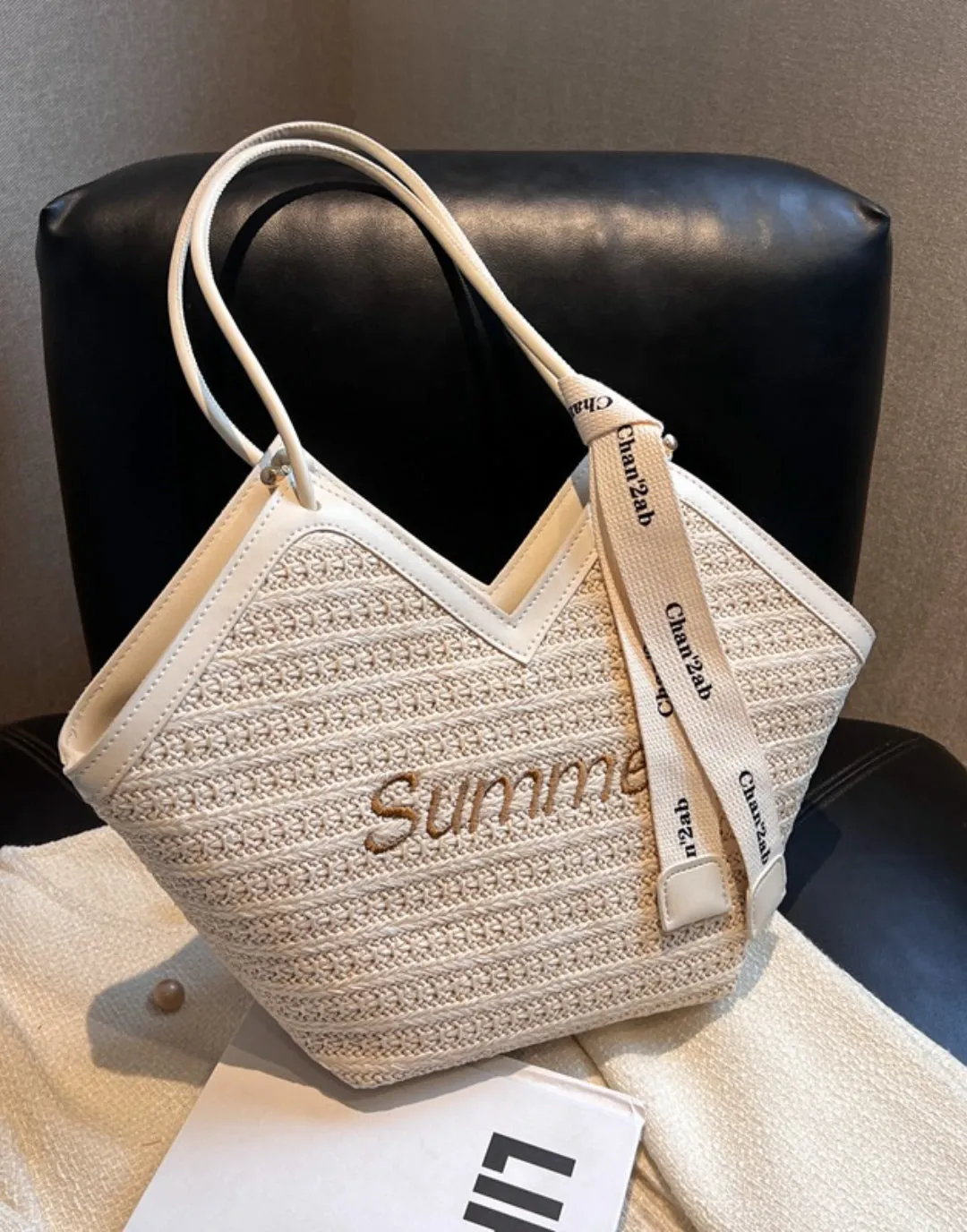 Straw Beach Bags&Tote Embroidery Heart Design Bag