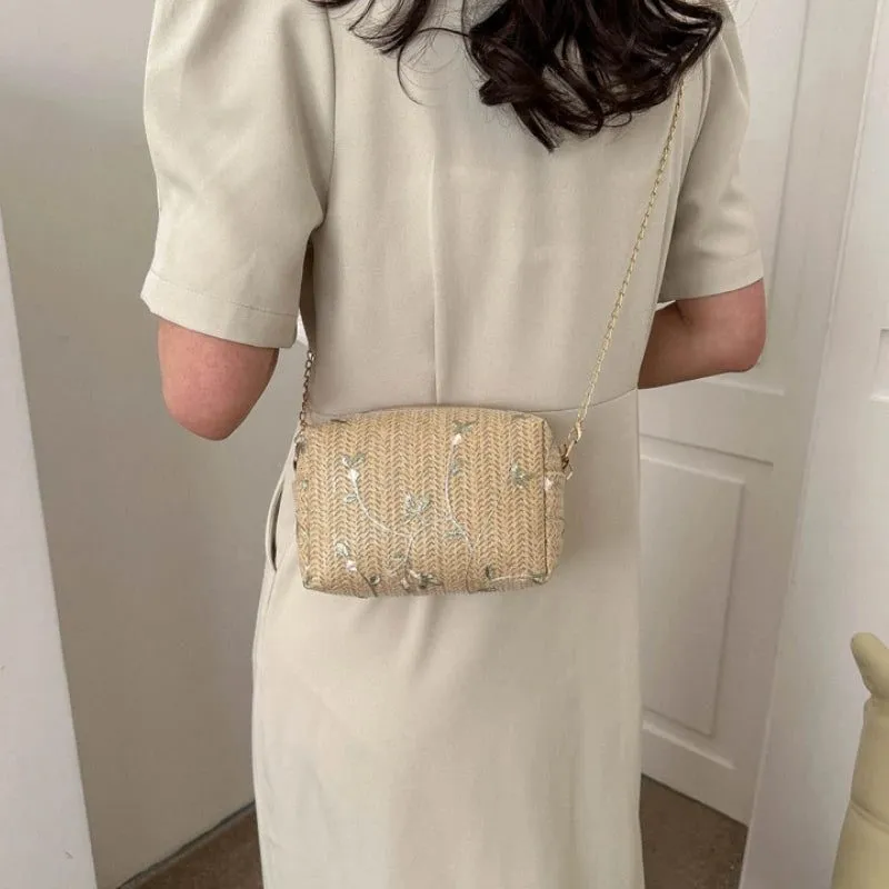 Stylish Floral Straw Handbag for Summer