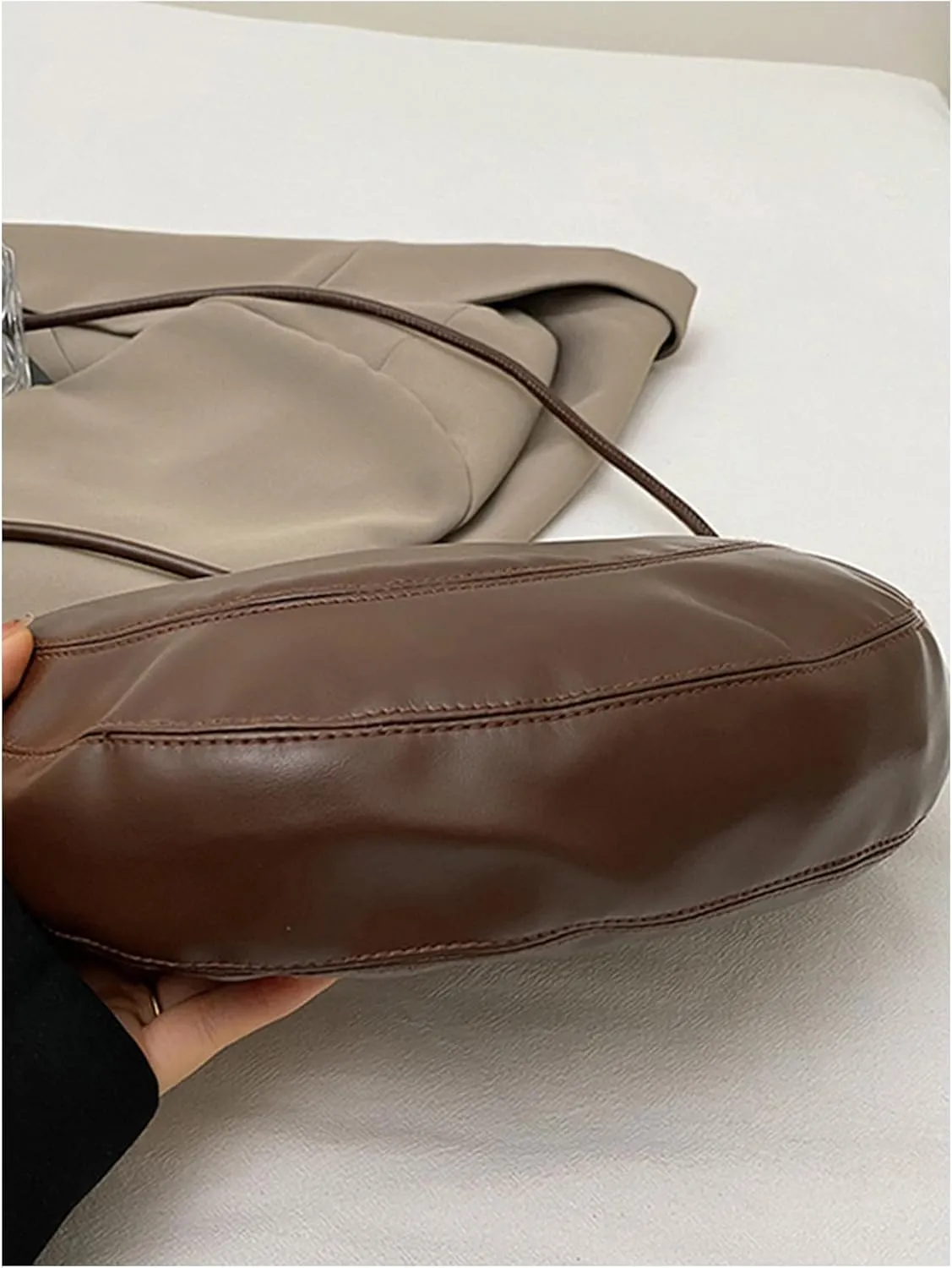 Verdusa Women's Hobo Crescent Handbag PU Leather Shoulder Bag Purse with Zipper