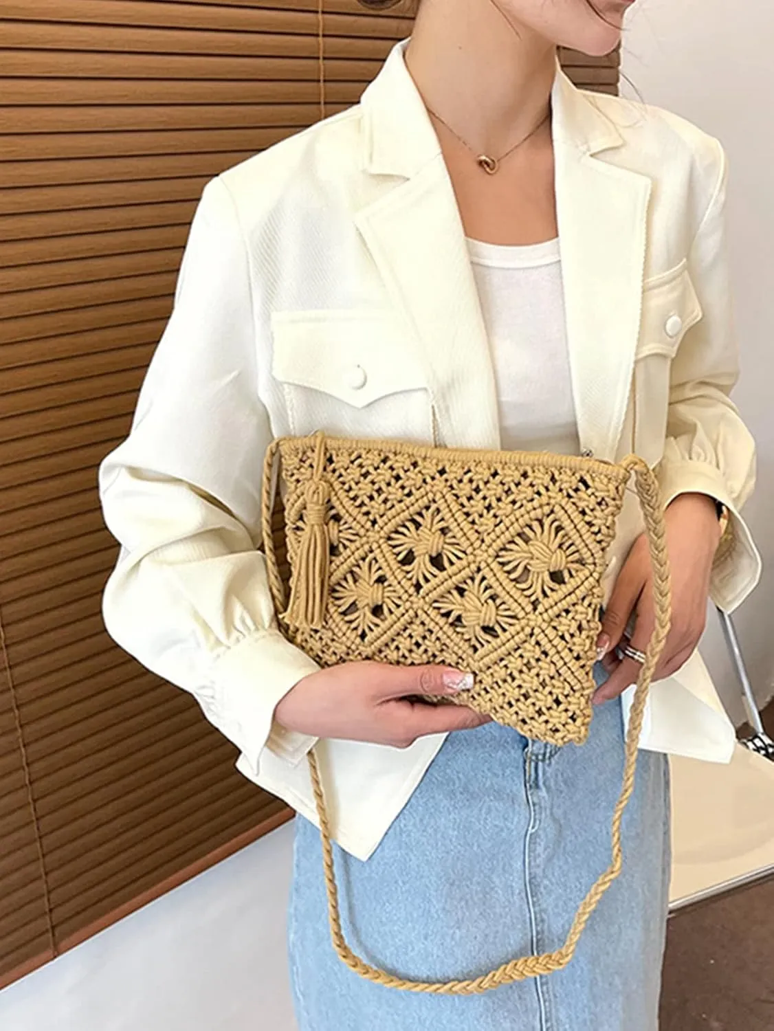 Verdusa Women's Tassel Hollow Out Straw Purse Shoulder Bag Summer Beach Bags