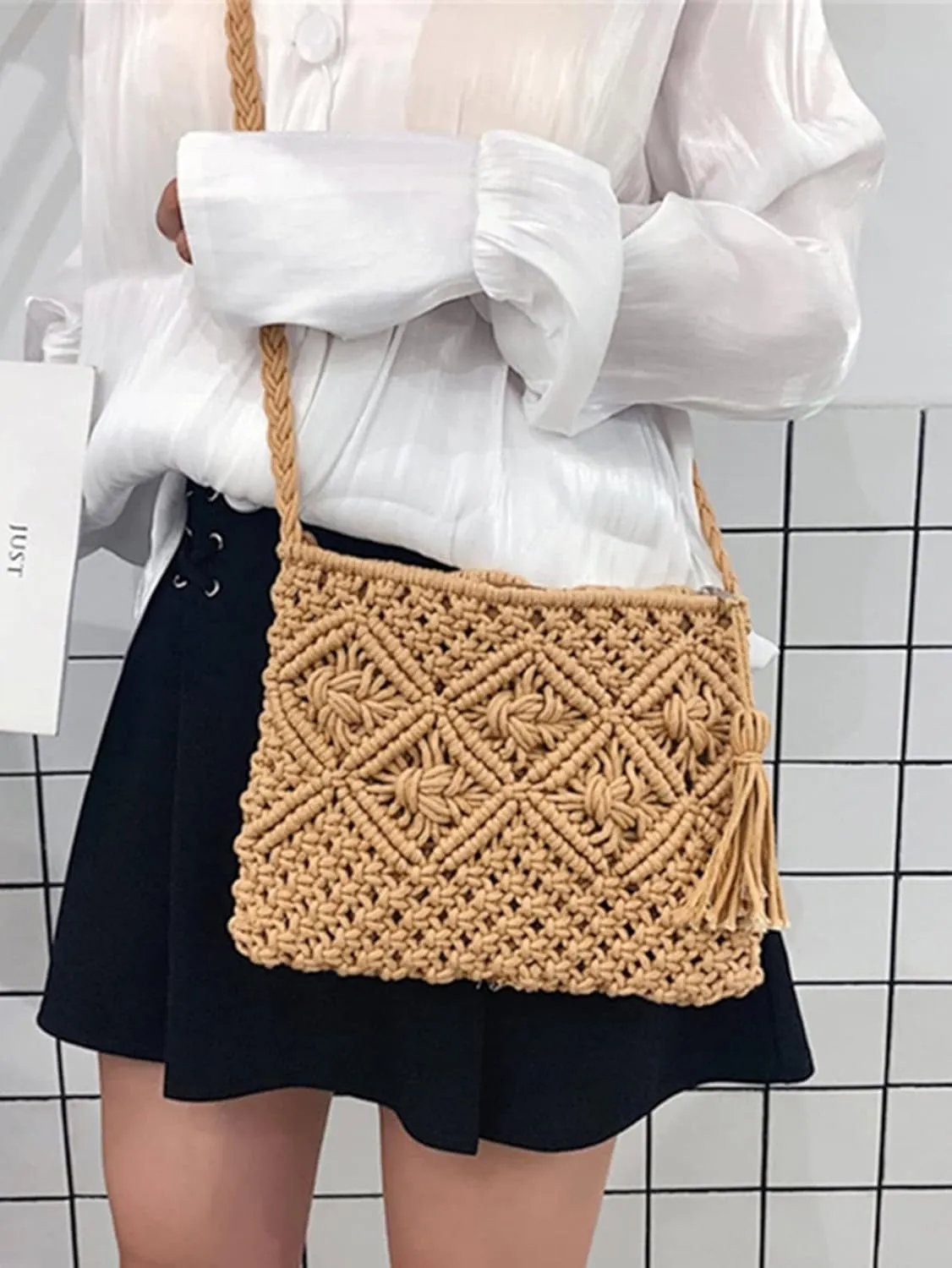 Verdusa Women's Tassel Hollow Out Straw Purse Shoulder Bag Summer Beach Bags