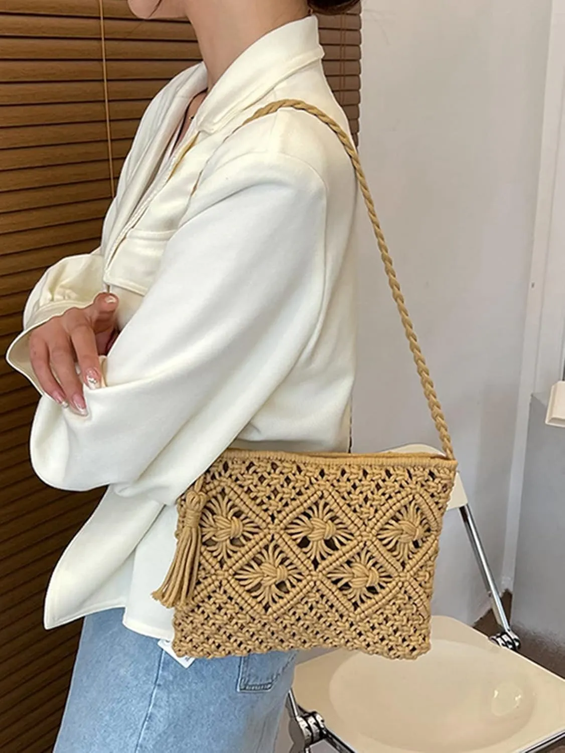 Verdusa Women's Tassel Hollow Out Straw Purse Shoulder Bag Summer Beach Bags