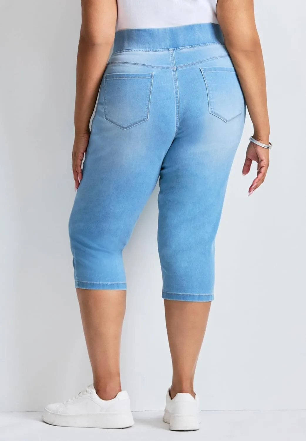 Women's Plus Size Butter Denim Pull On Crop Jean