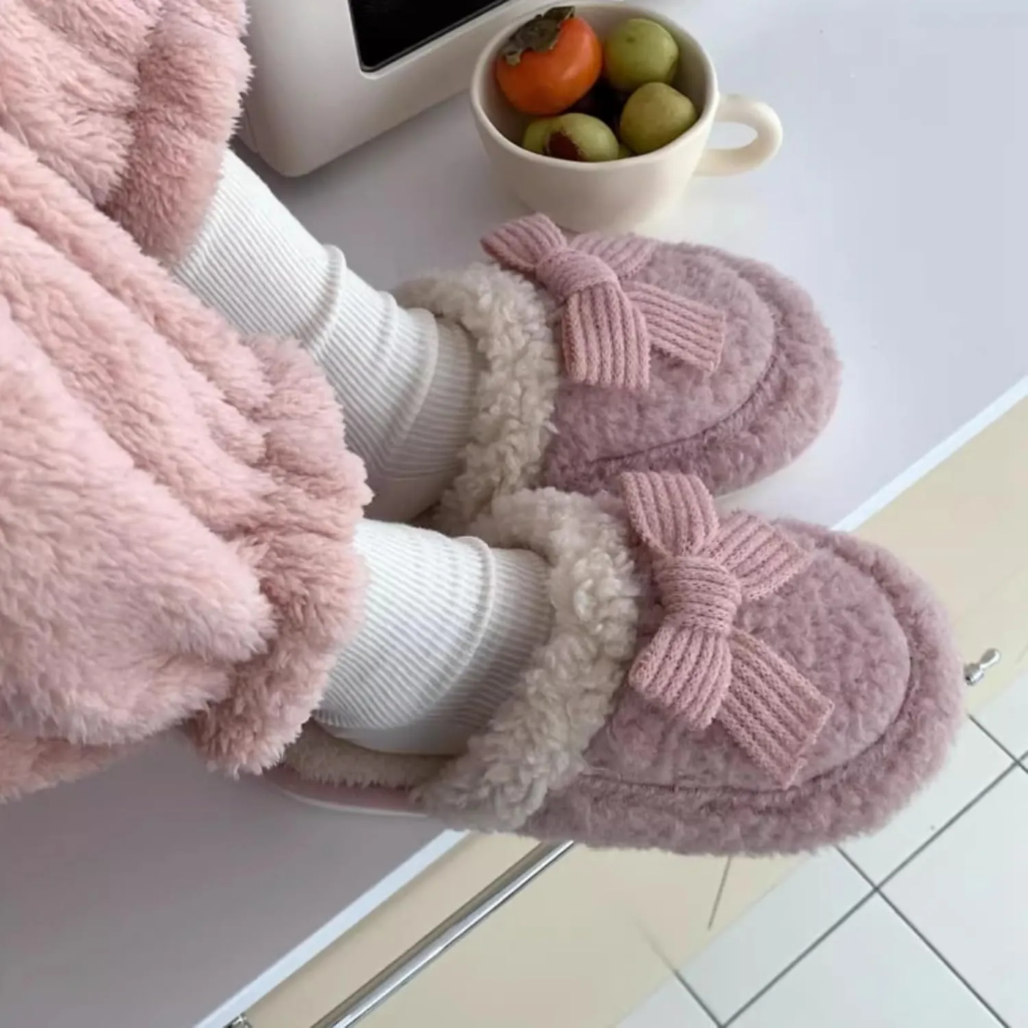 Women's Plush Cute Bow Slippers Indoor House Slippers with Bows Tie Comfy Furry Fuzzy Bedroom Slippers Non-Slip