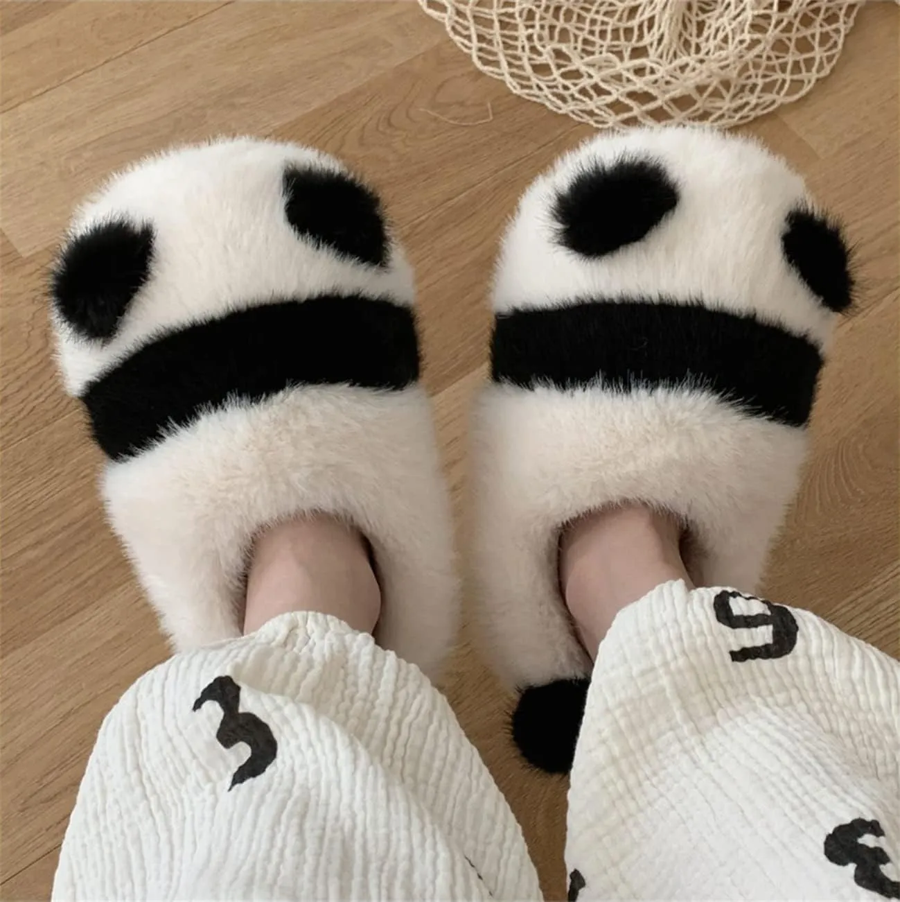 Women's Slippers Panda Slippers Animal Plush Slippers Adult Cotton Slippers Men's Indoor Home Slippers for Winter Warmth Slippers