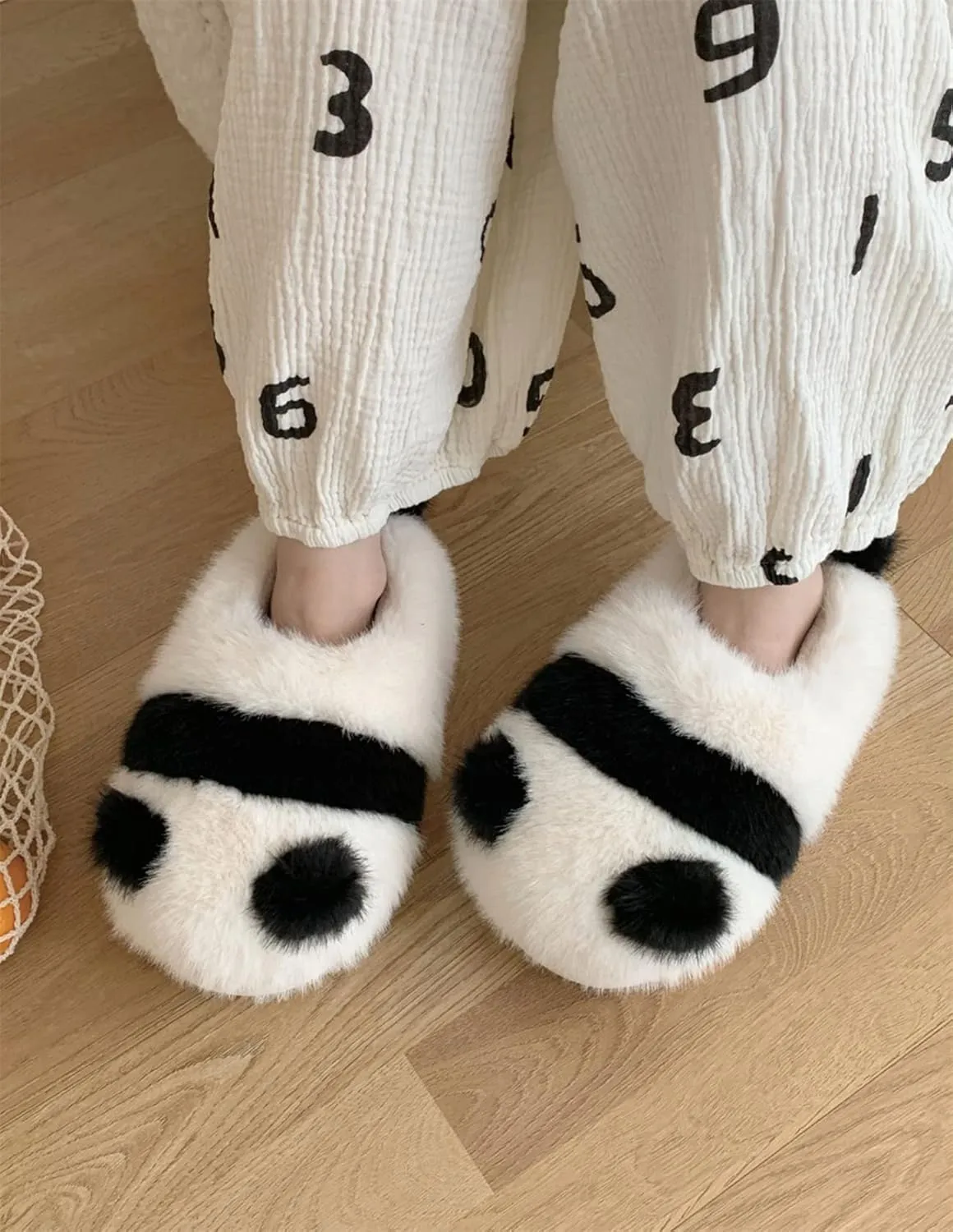 Women's Slippers Panda Slippers Animal Plush Slippers Adult Cotton Slippers Men's Indoor Home Slippers for Winter Warmth Slippers